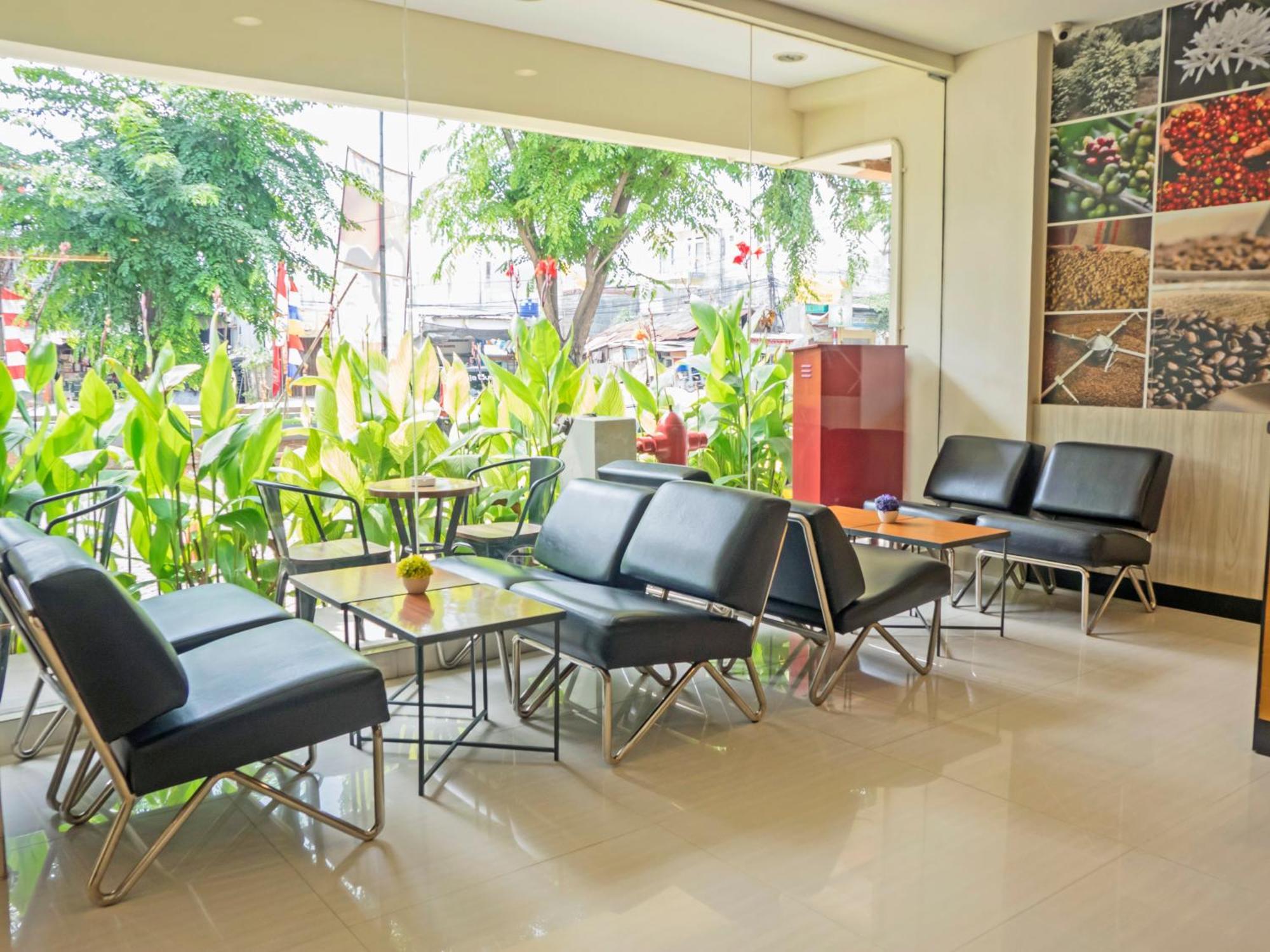 D'Primahotel Airport Jakarta 1 Tangerang Exterior photo